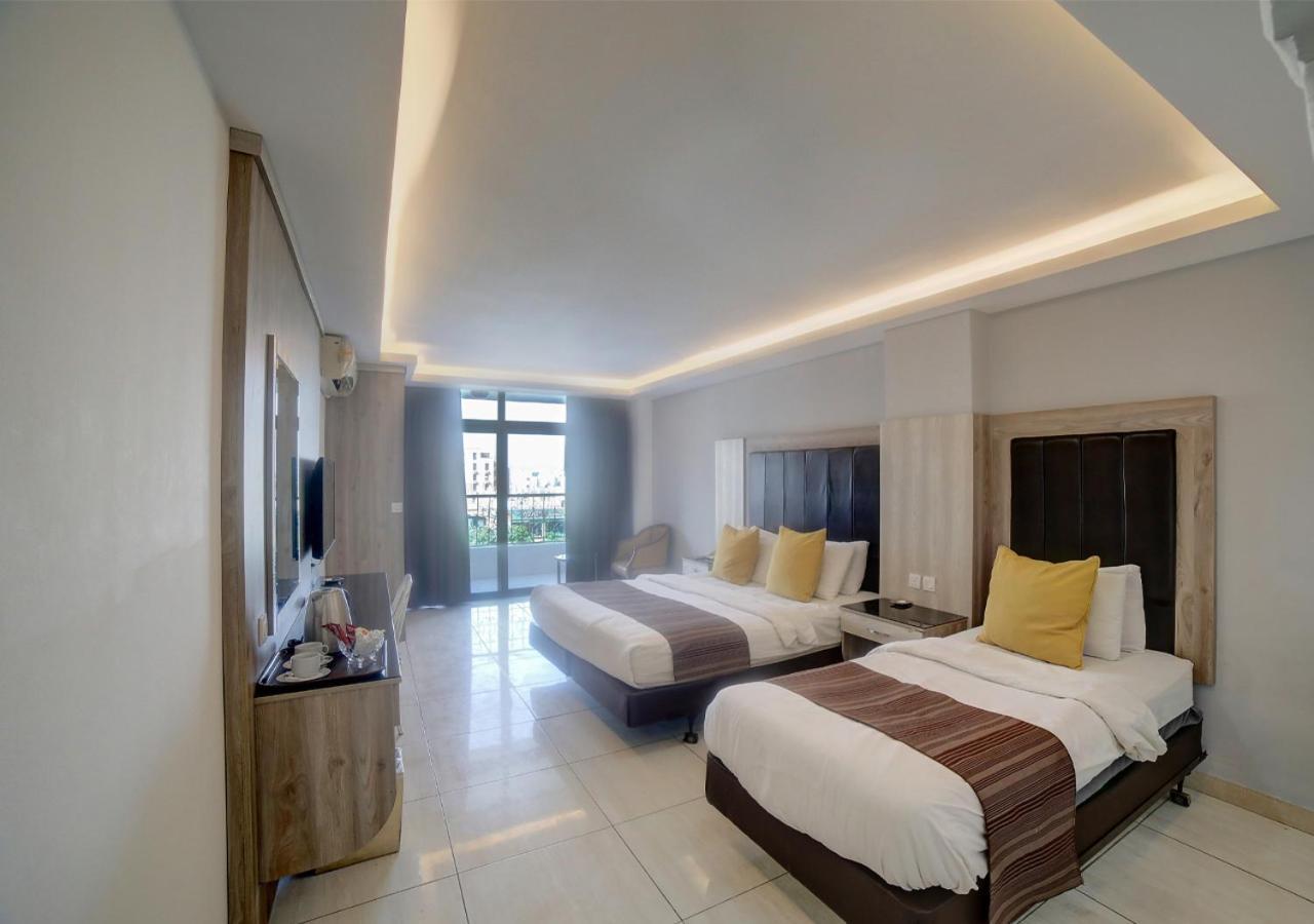 Shweiki International Hotel Акаба Екстер'єр фото